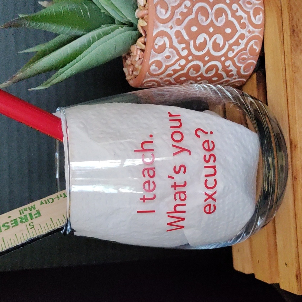 Stemless teacher wine glass